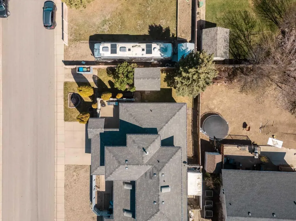 6005 46a Street Taber AB T1G 1E3