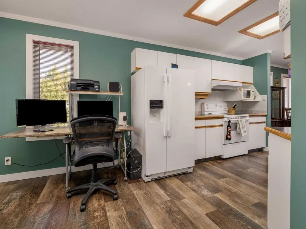 6005 46a Street Taber AB T1G 1E3
