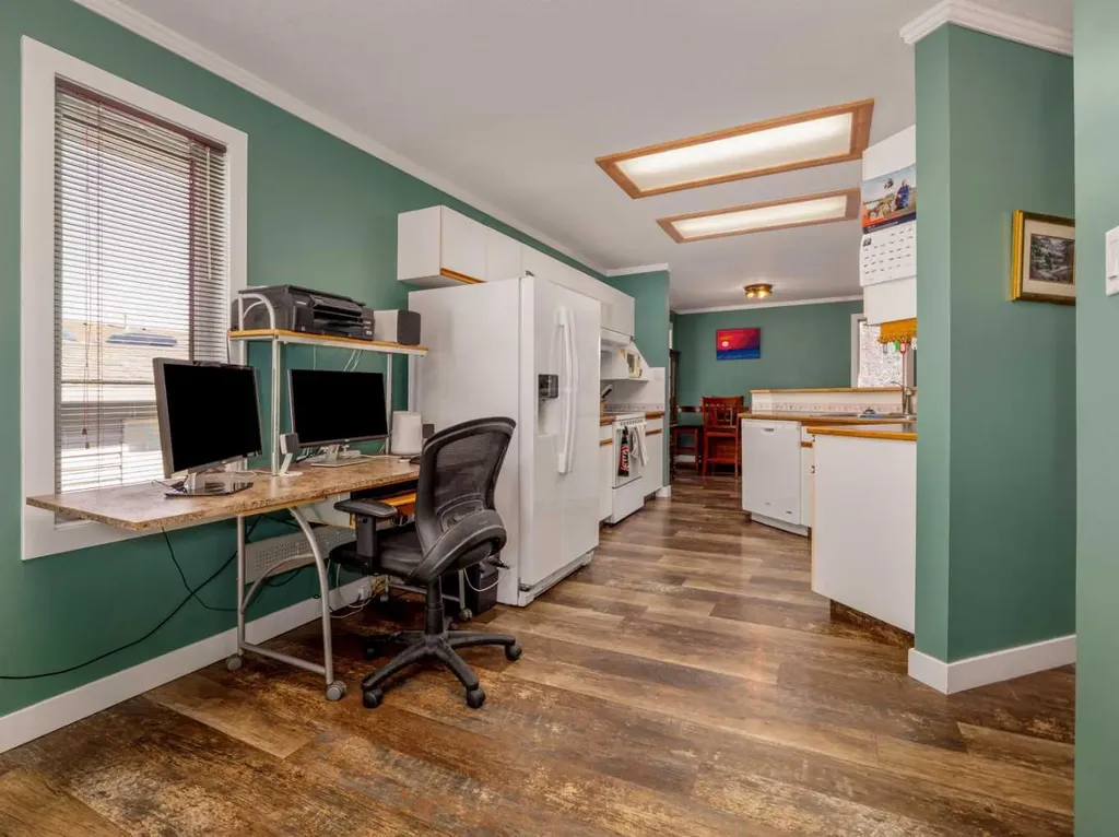 6005 46a Street Taber AB T1G 1E3