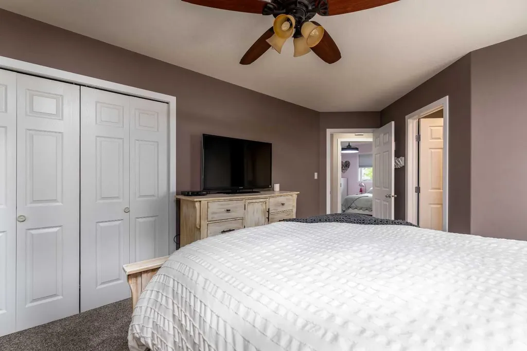 5236 22 Street Lloydminster AB T9V 3G4