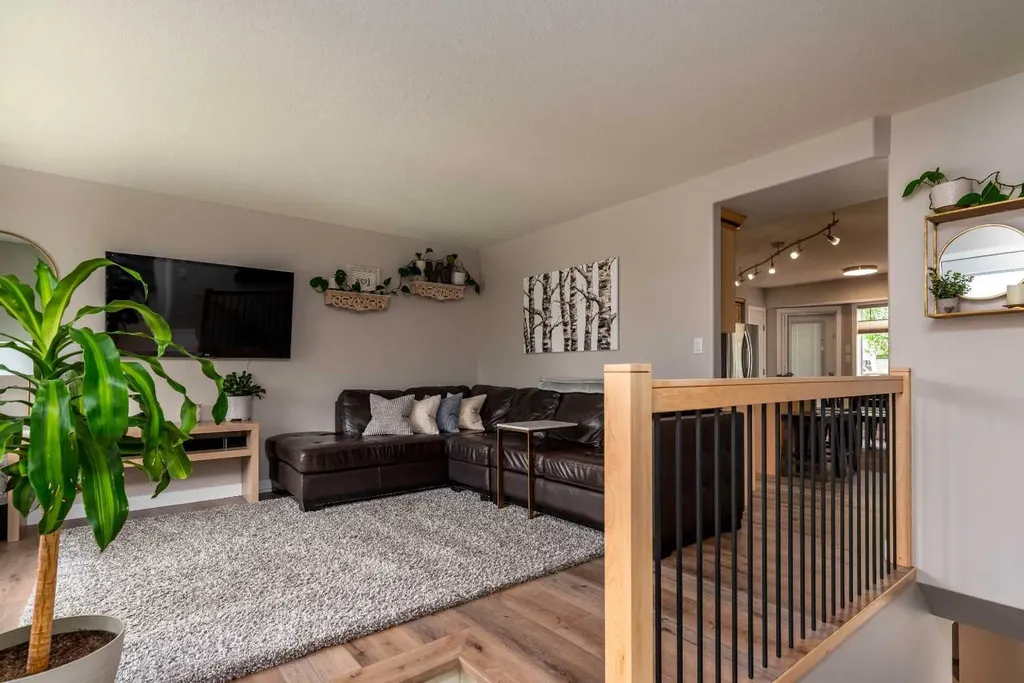 5236 22 Street Lloydminster AB T9V 3G4