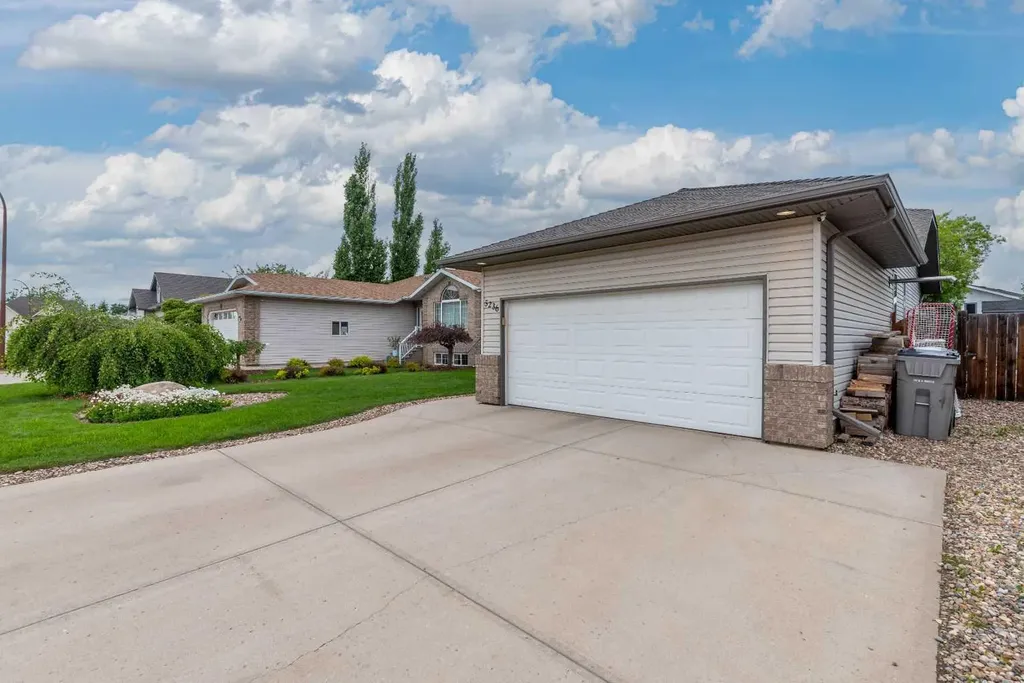 5236 22 Street Lloydminster AB T9V 3G4