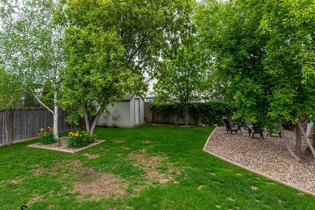 5236 22 Street Lloydminster AB T9V 3G4