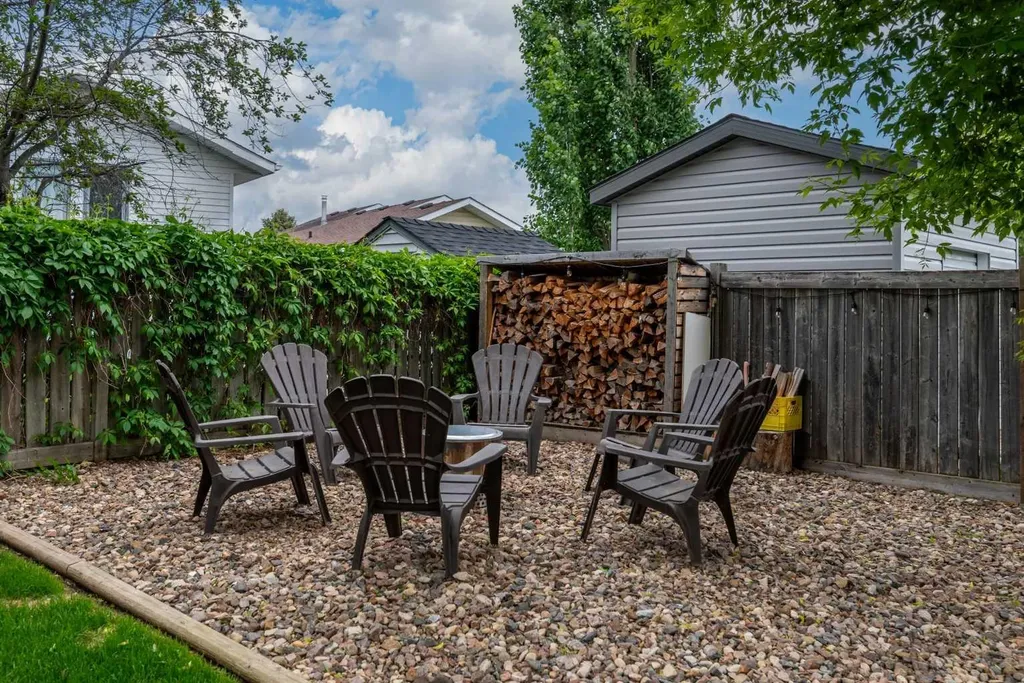5236 22 Street Lloydminster AB T9V 3G4
