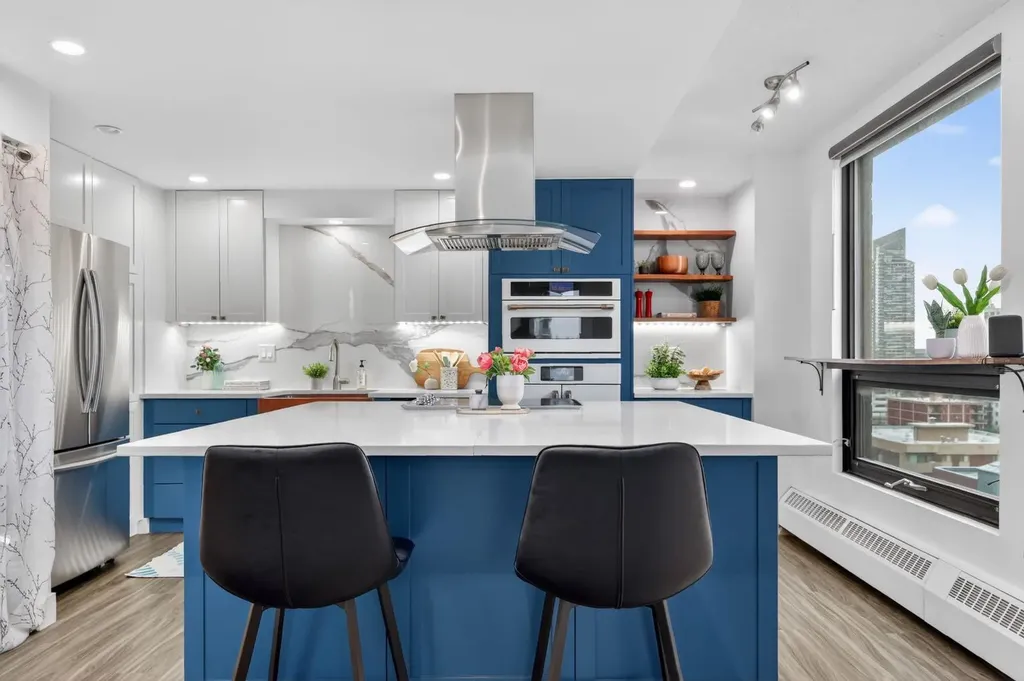 1304 15 Avenue SW Calgary AB T3C0X7