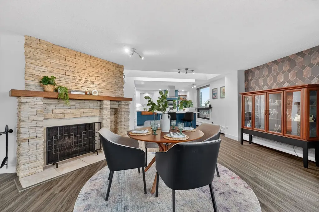 1304 15 Avenue SW Calgary AB T3C0X7