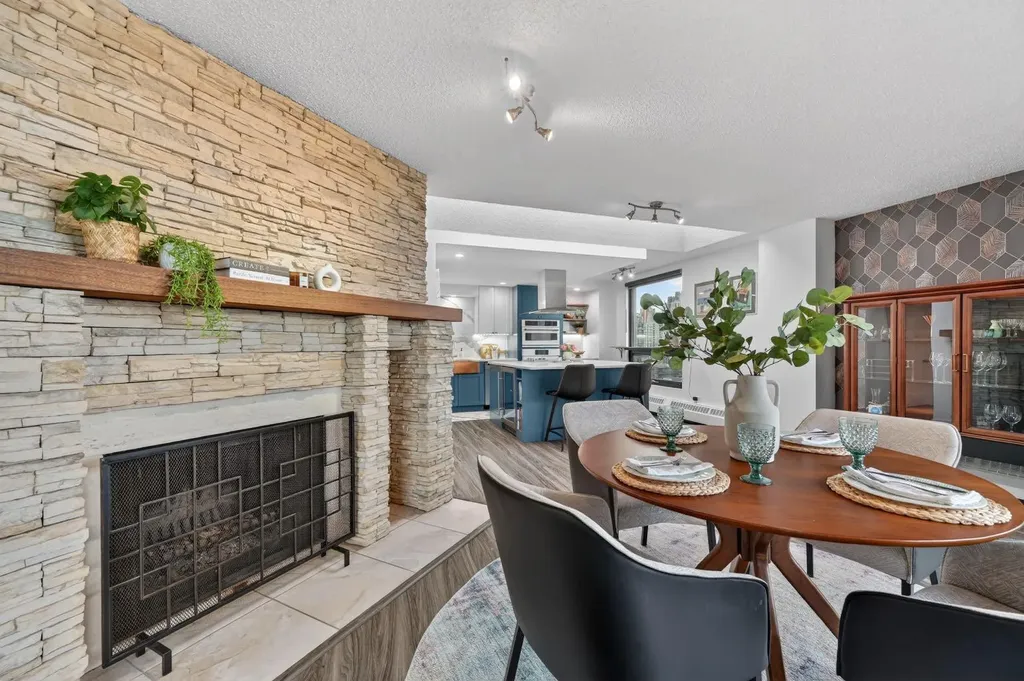 1304 15 Avenue SW Calgary AB T3C0X7