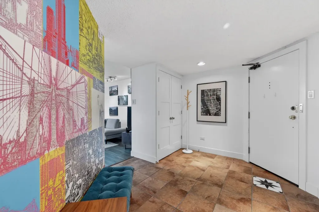 1304 15 Avenue SW Calgary AB T3C0X7