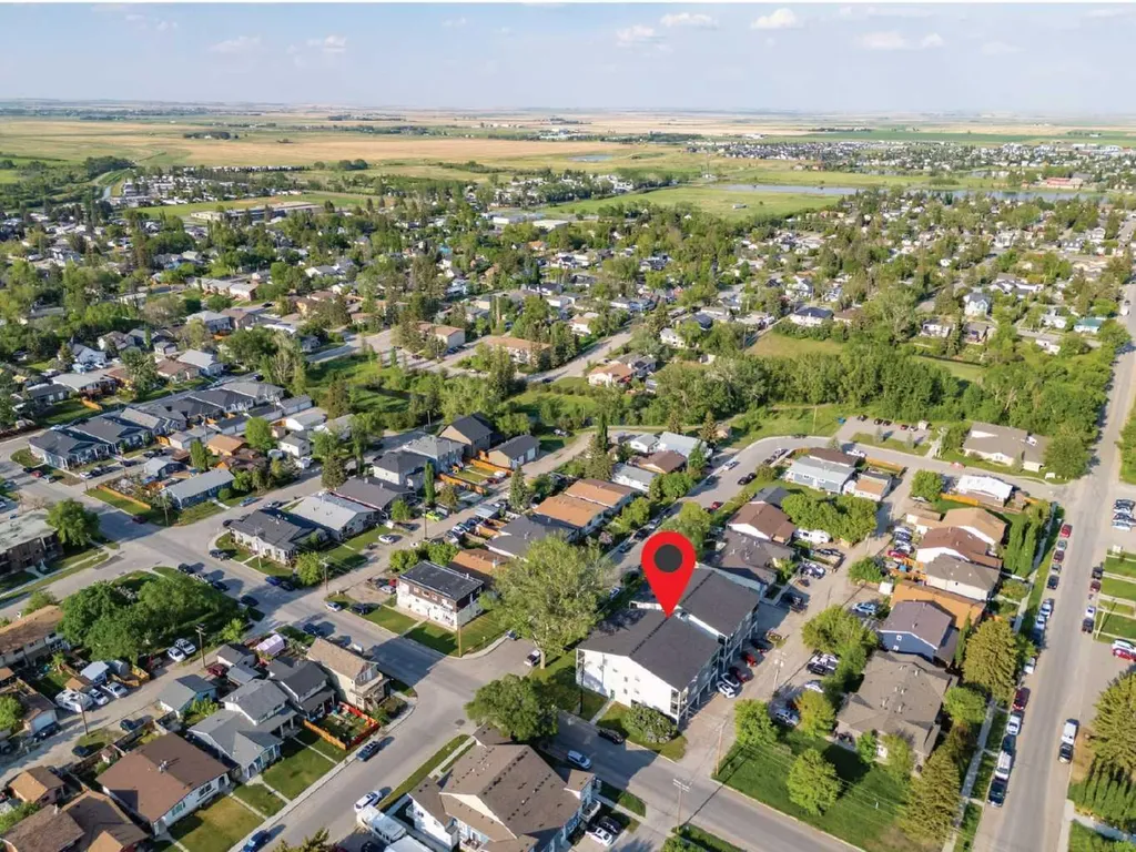 105 7 Avenue SE High River AB T1V 1T8