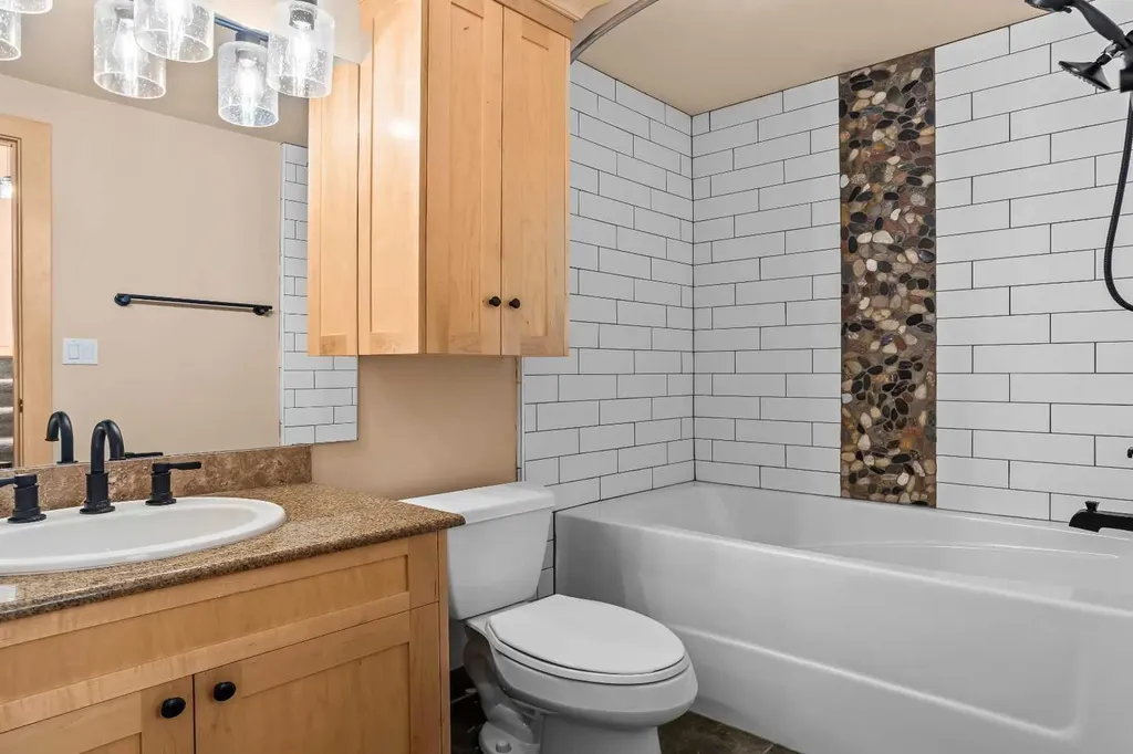 124 Silvertip Ridge Canmore AB T1W 3A7