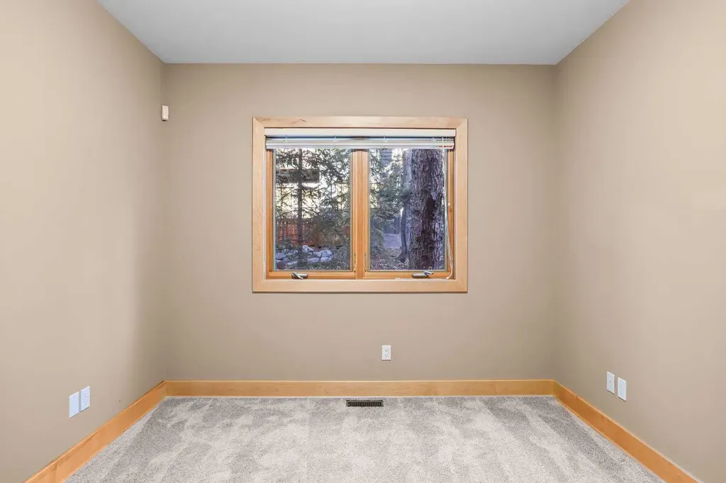 124 Silvertip Ridge Canmore AB T1W 3A7