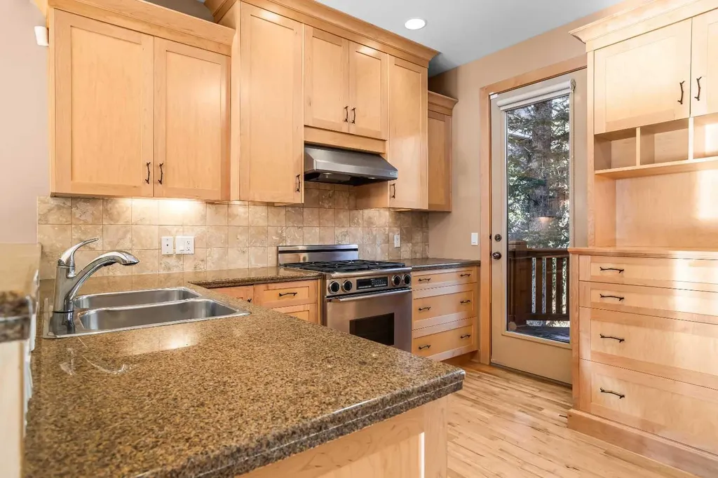 124 Silvertip Ridge Canmore AB T1W 3A7