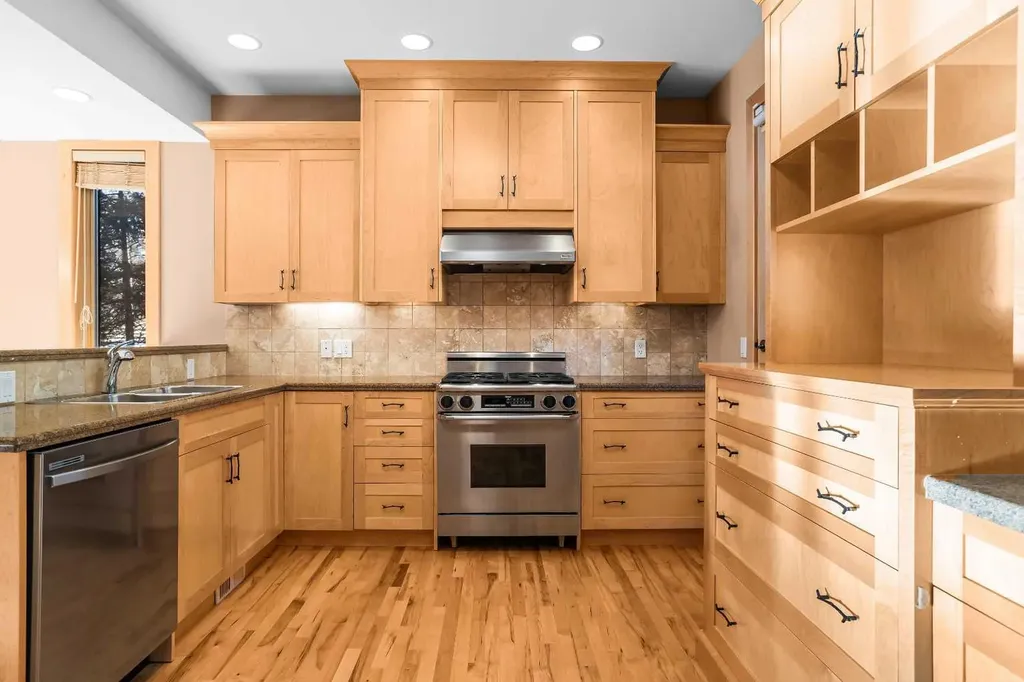 124 Silvertip Ridge Canmore AB T1W 3A7