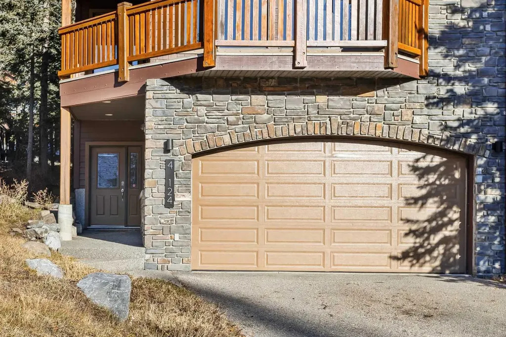 124 Silvertip Ridge Canmore AB T1W 3A7