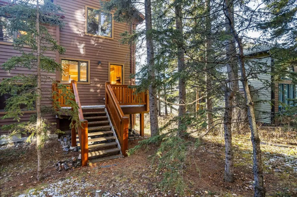 124 Silvertip Ridge Canmore AB T1W 3A7