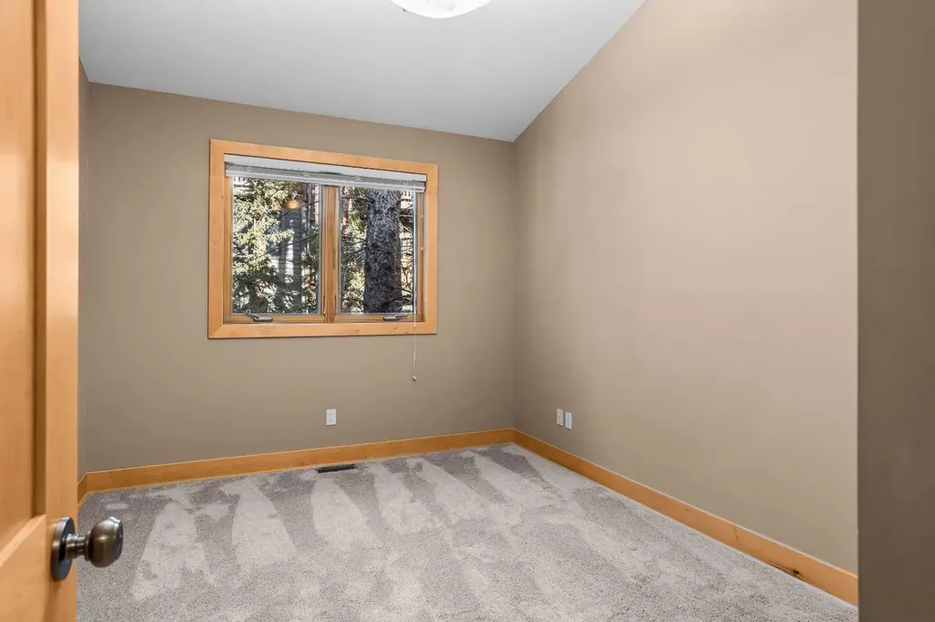 124 Silvertip Ridge Canmore AB T1W 3A7