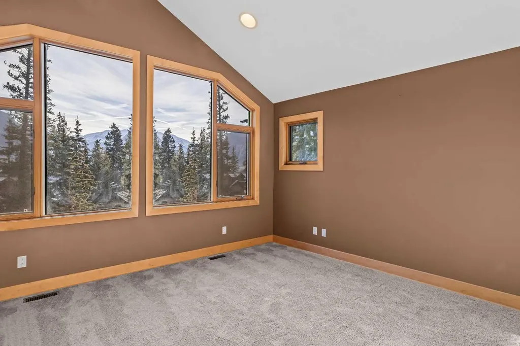 124 Silvertip Ridge Canmore AB T1W 3A7