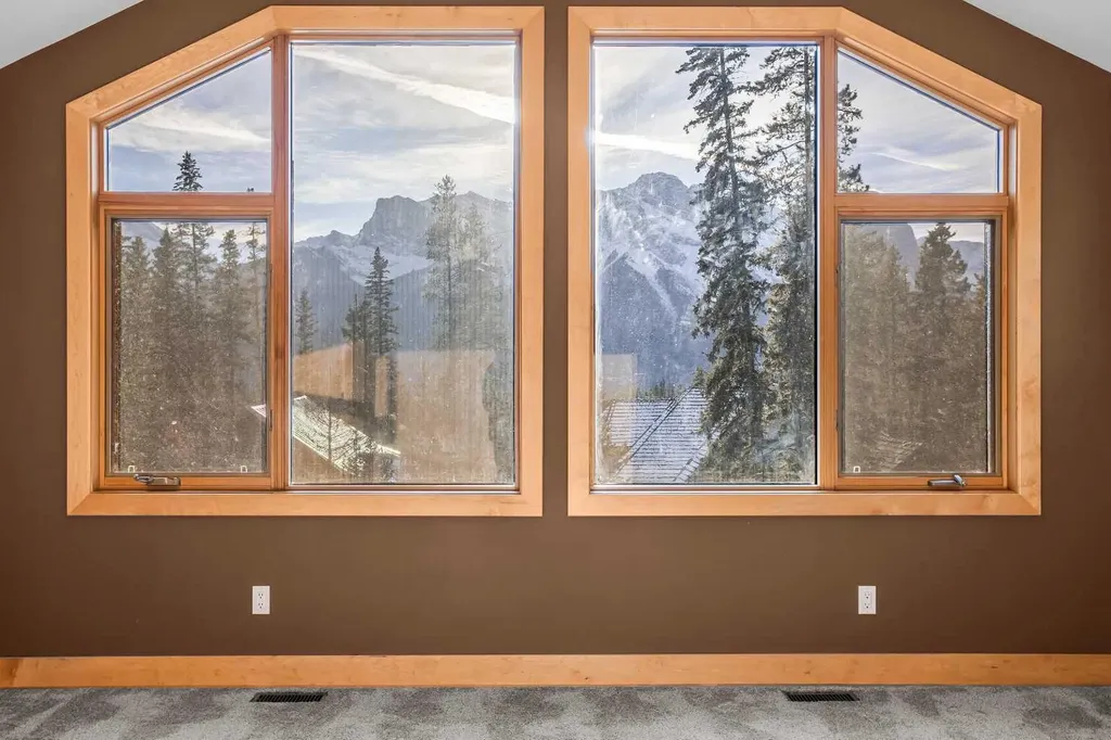 124 Silvertip Ridge Canmore AB T1W 3A7