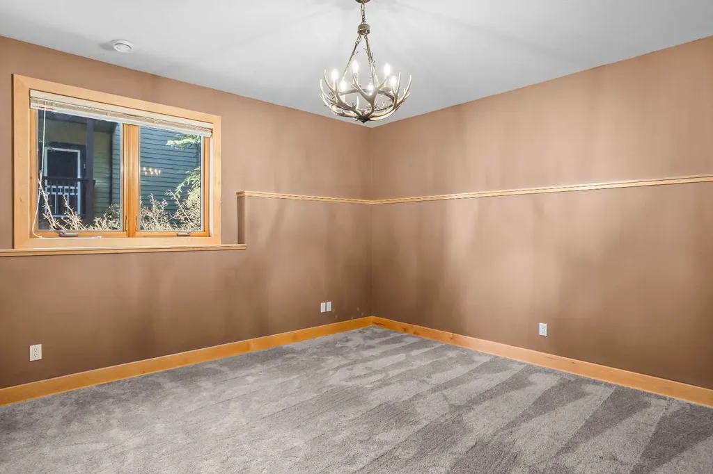 124 Silvertip Ridge Canmore AB T1W 3A7