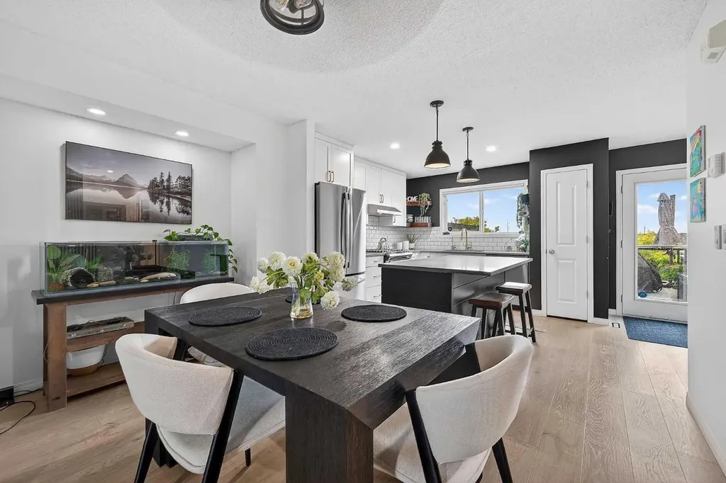 258 Cramond Court SE Calgary AB T3M 1J8