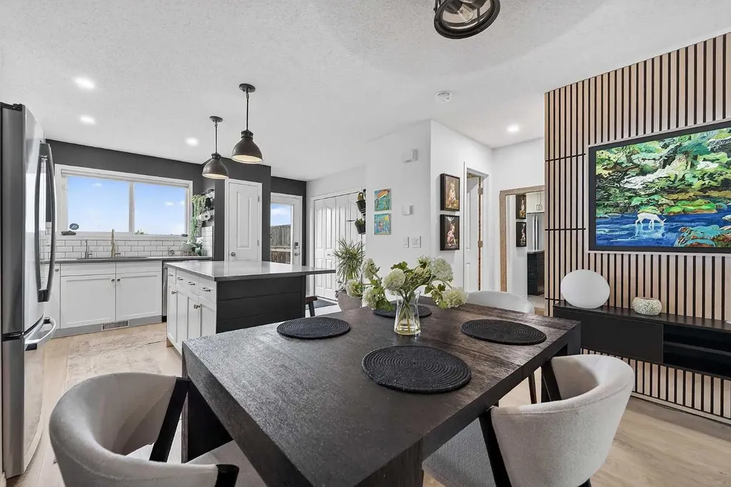 258 Cramond Court SE Calgary AB T3M 1J8