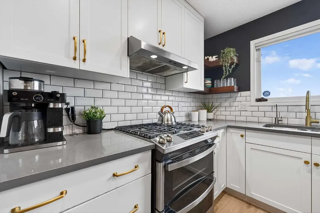 258 Cramond Court SE Calgary AB T3M 1J8