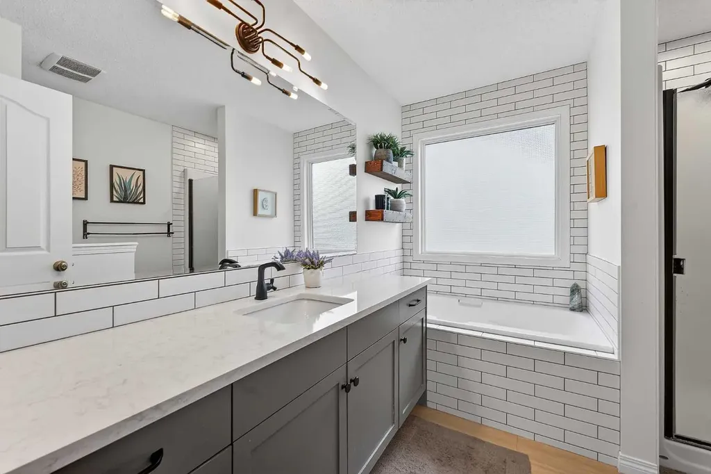 258 Cramond Court SE Calgary AB T3M 1J8
