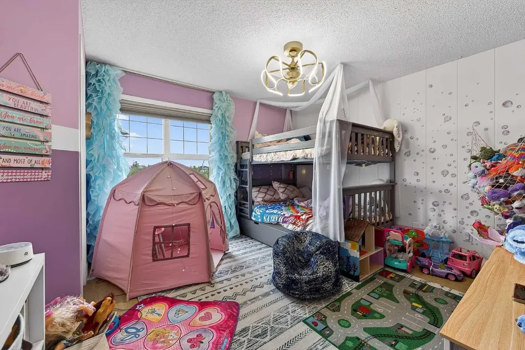 258 Cramond Court SE Calgary AB T3M 1J8