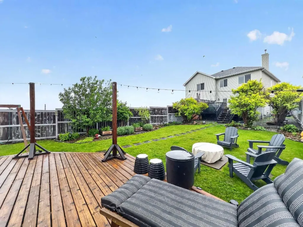 258 Cramond Court SE Calgary AB T3M 1J8