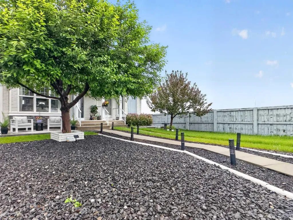258 Cramond Court SE Calgary AB T3M 1J8