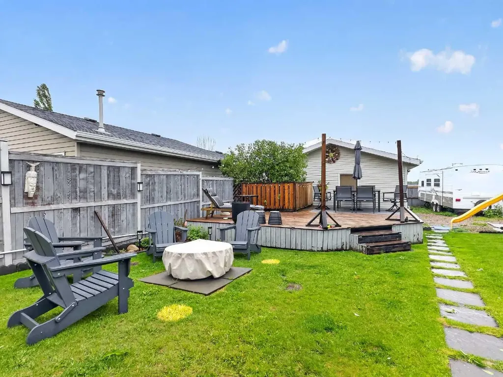 258 Cramond Court SE Calgary AB T3M 1J8