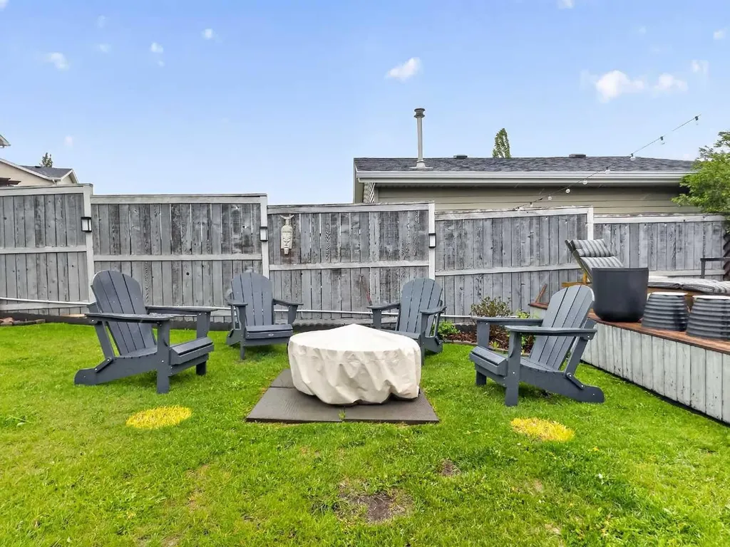 258 Cramond Court SE Calgary AB T3M 1J8
