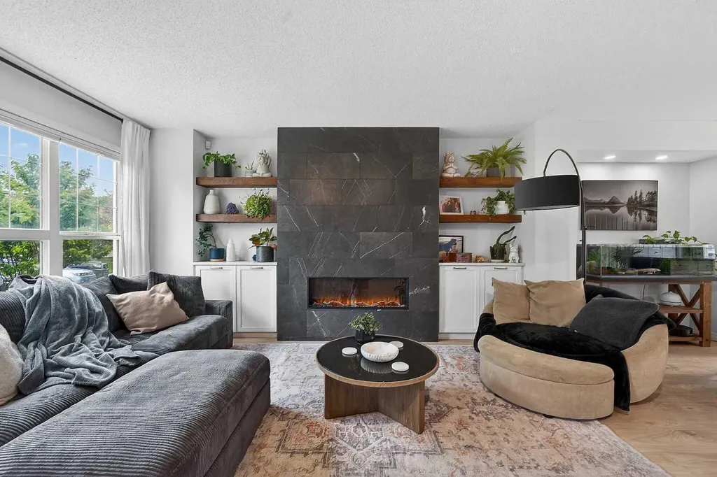 258 Cramond Court SE Calgary AB T3M 1J8