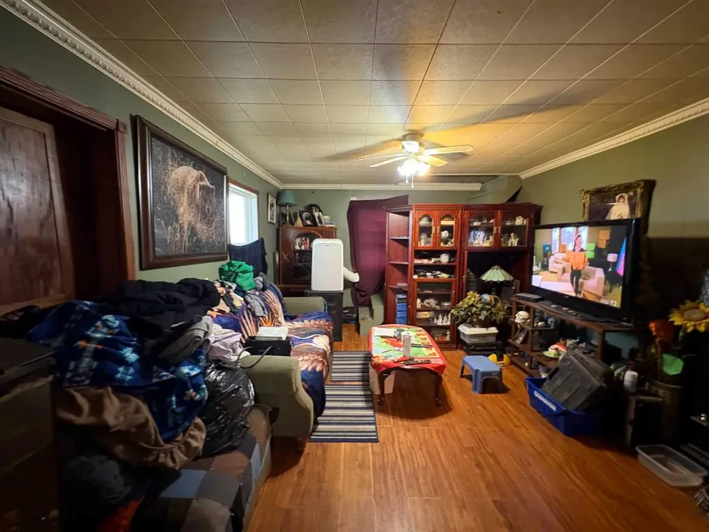 4716 48 Avenue Rocky Mountain House AB T4T 1C3