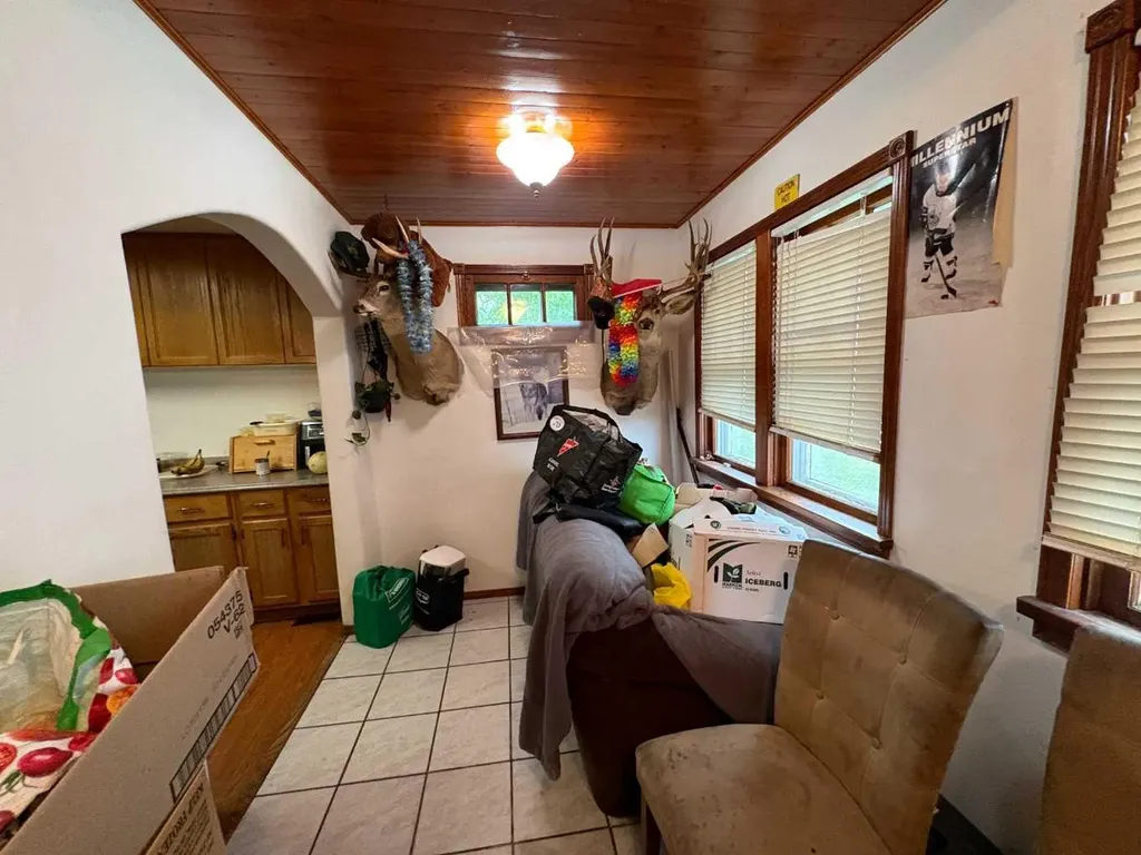 4716 48 Avenue Rocky Mountain House AB T4T 1C3