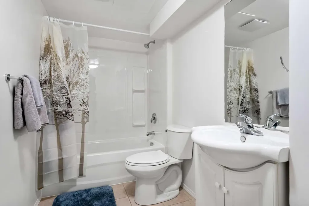 14520 Parkside Drive SE Calgary AB T2J 4J8