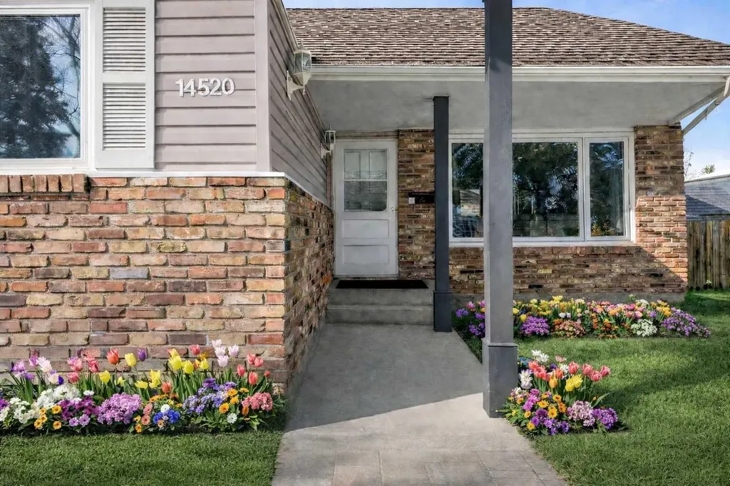 14520 Parkside Drive SE Calgary AB T2J 4J8