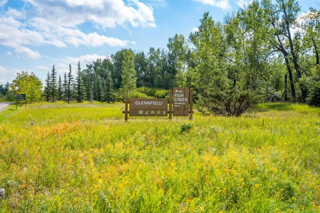 14520 Parkside Drive SE Calgary AB T2J 4J8