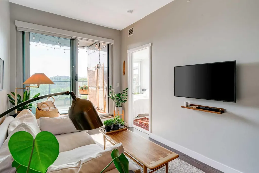 88 9 Street NE Calgary AB T2E 4E1