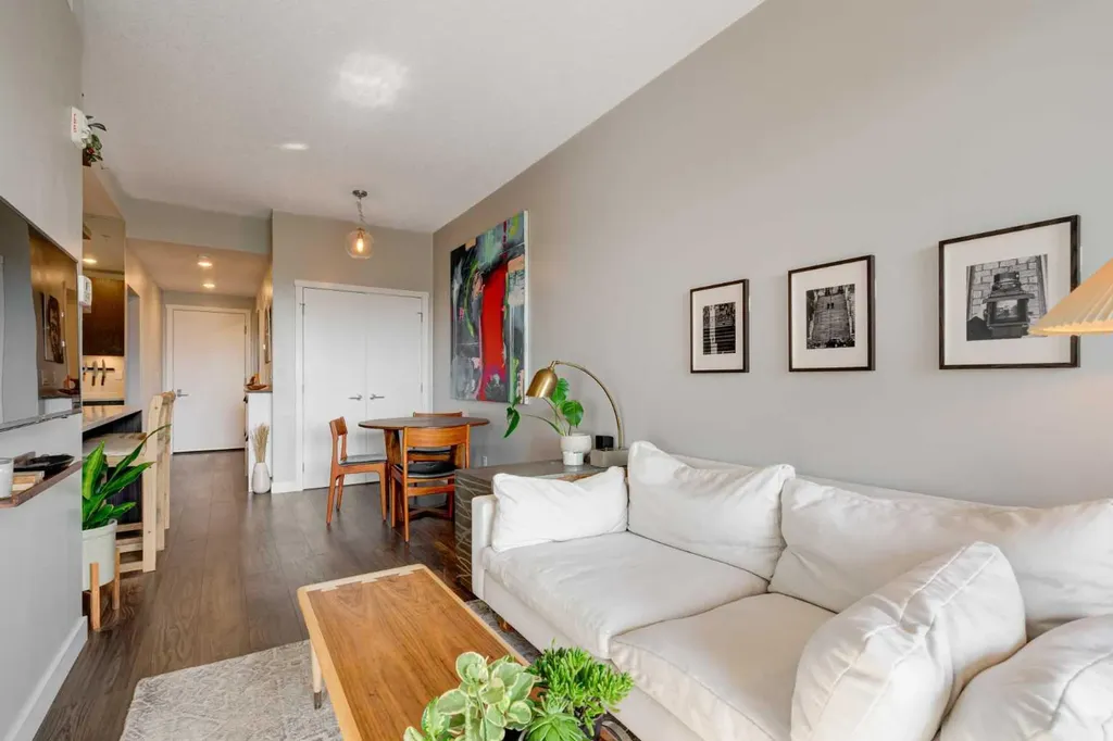 88 9 Street NE Calgary AB T2E 4E1