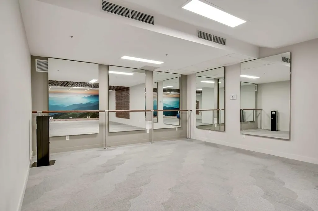 88 9 Street NE Calgary AB T2E 4E1