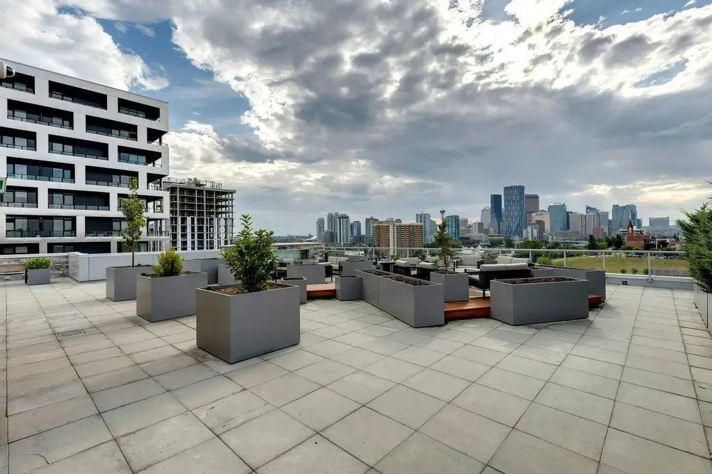 88 9 Street NE Calgary AB T2E 4E1