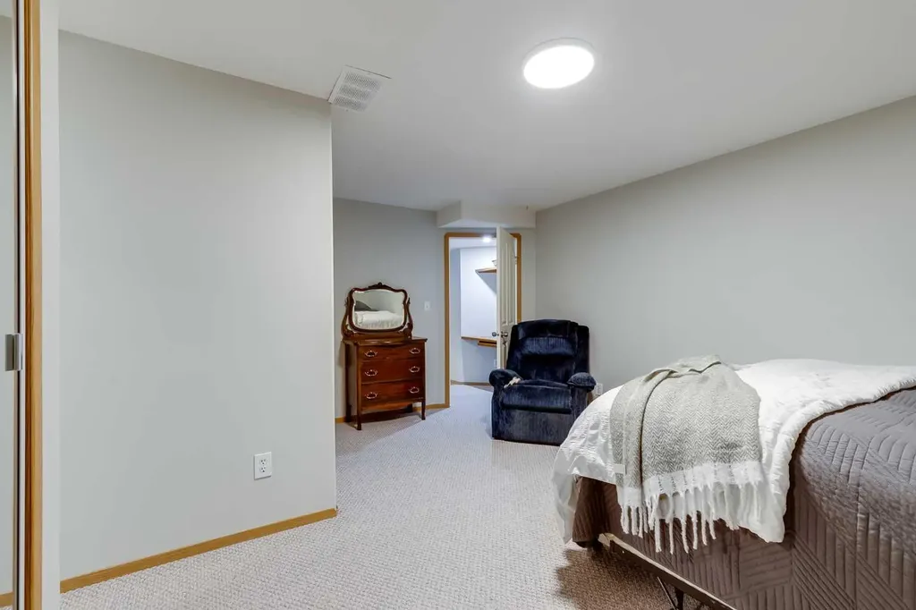 131 Cambria Road Strathmore AB T1P 1M1