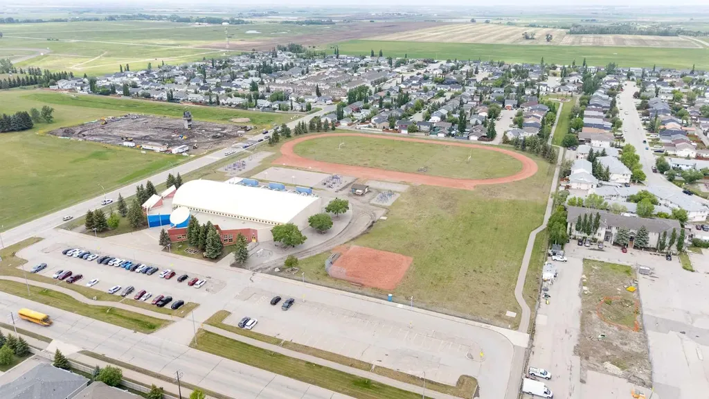 131 Cambria Road Strathmore AB T1P 1M1