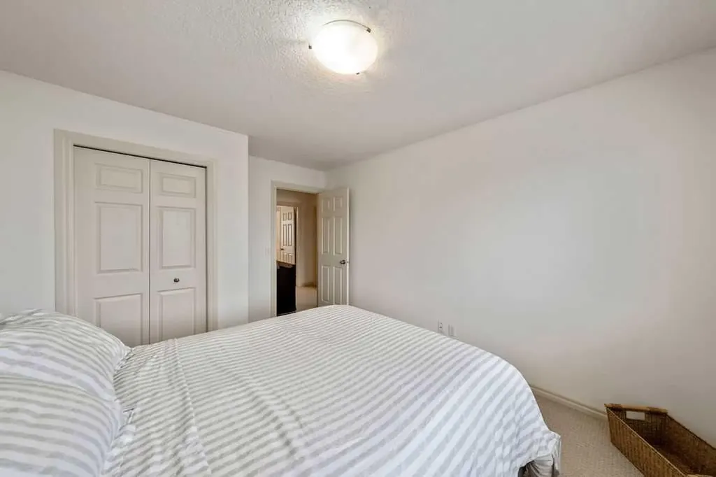 371 Marina Drive Chestermere AB T1X 1T9