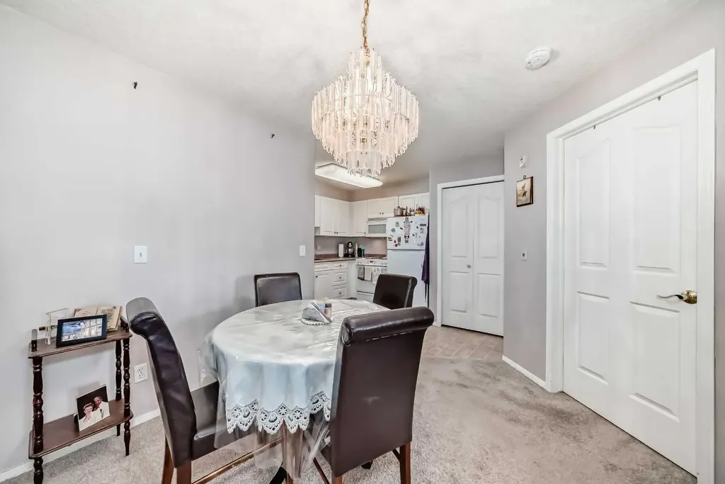 6818 Pinecliff Grove NE Calgary AB T1Y 7L2