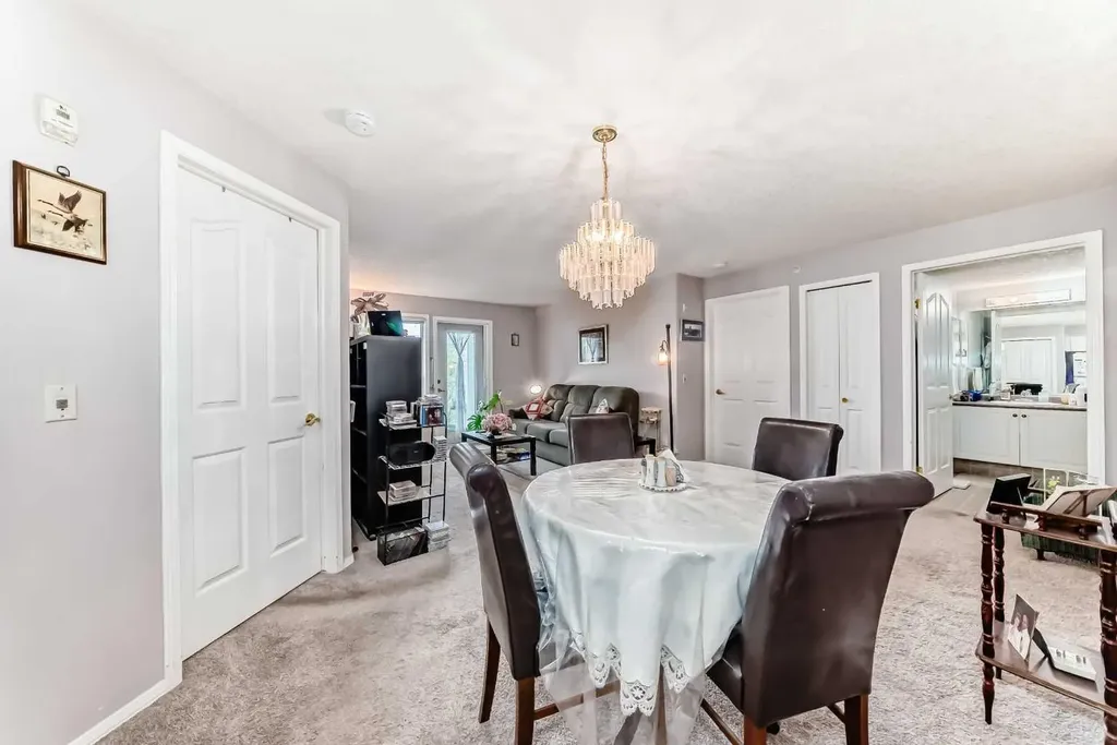 6818 Pinecliff Grove NE Calgary AB T1Y 7L2