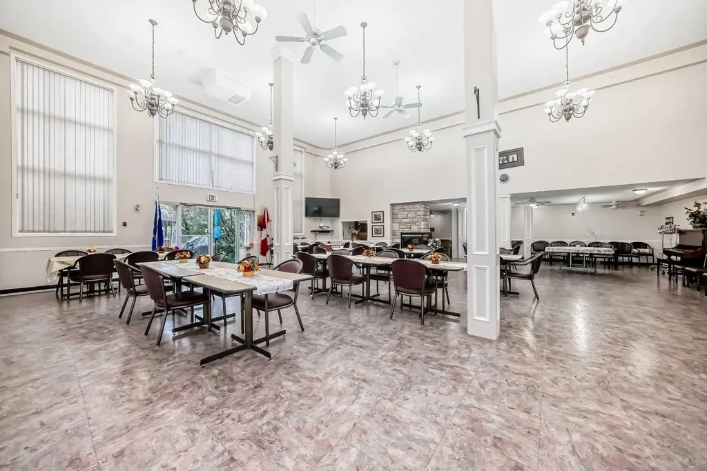 6818 Pinecliff Grove NE Calgary AB T1Y 7L2