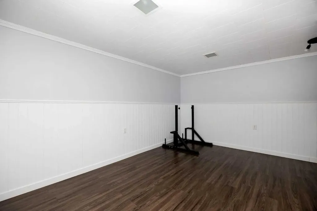 147 Windsor Drive Fort Mcmurray AB T9H4P8