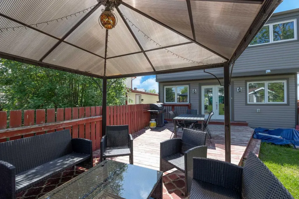 147 Windsor Drive Fort Mcmurray AB T9H4P8